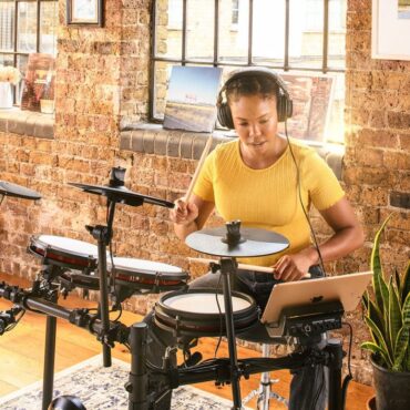 unveiling-the-nitro-max:-alesis’s-game-changer-in-electronic-drum-kits