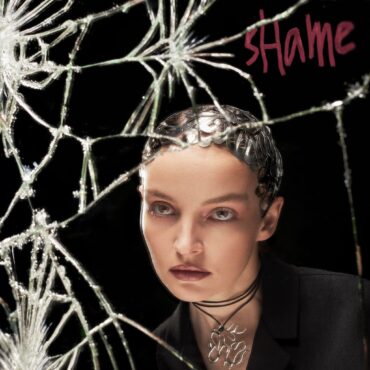 lauren-mayberry-–-“shame”