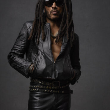 lenny-kravitz-announces-new-album,-shares-nsfw-video-for-new-song-“tk421”