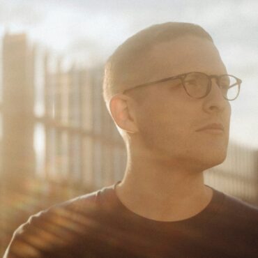 floating-points-shares-new-song-“birth4000”:-listen