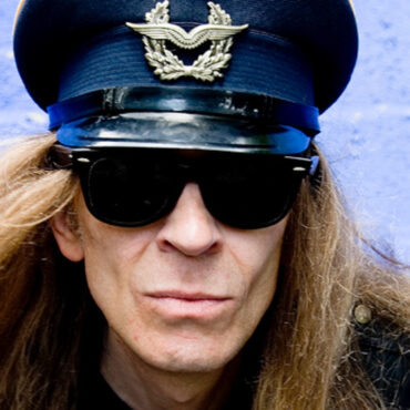 happy-birthday-julian-cope-(teardrop-explodes)