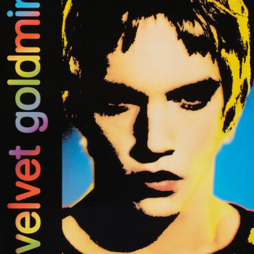 “velvet-goldmine”-–-reflecting-on-the-25th-anniversary-of-todd-haynes’-glam-rock-classic