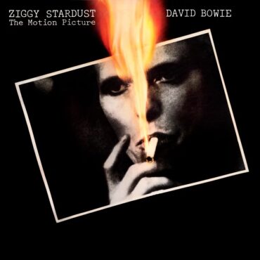 david-bowie-released-“ziggy-stardust:-the-motion-picture”-40-years-ago-today