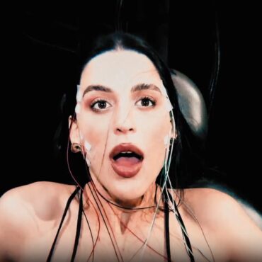 arca-shares-new-video-for-“incendio”:-watch