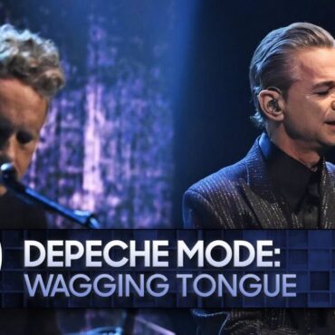 watch-depeche-mode-perform-“wagging-tongue”-on-the-tonight-show