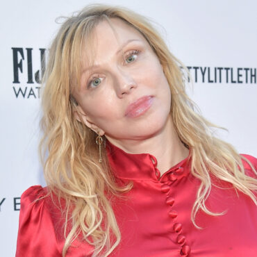 courtney-love-previews-new-solo-album-apparently-coming-christmastime