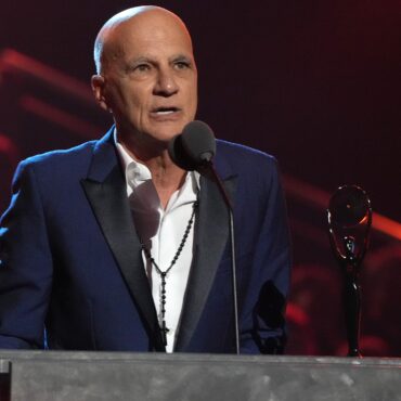 interscope-co-founder-jimmy-iovine-facing-lawsuit-over-alleged-sexual-abuse