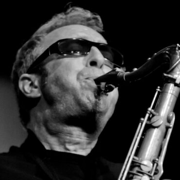 psychedelic-furs-&-waitresses-saxophonist-mars-williams-dead-at-68