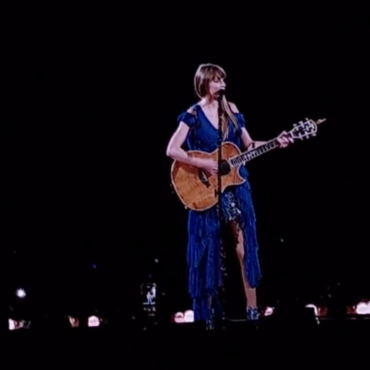 watch-taylor-swift-perform-“now-that-we-don’t-talk”-live-for-the-first-time-in-sao-paulo