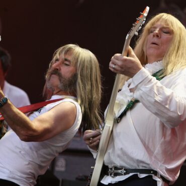 paul-mccartney,-elton-john,-&-garth-brooks-will-appear-in-this-is-spinal-tap-sequel