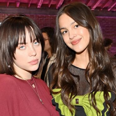 olivia-rodrigo-and-billie-eilish-announced-as-saturday-night-live-musical-guests