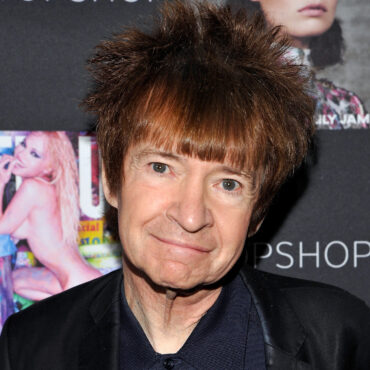 the-go-go’s’-jane-wiedlin-among-those-accusing-dj-&-club-owner-rodney-bingenheimer-of-sexual-abuse