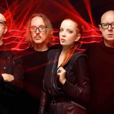 shirley-manson-explodes-at-rude-garbage-fans