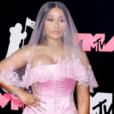 nicki-minaj-announces-2024-tour