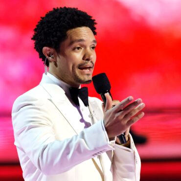 trevor-noah-to-host-2024-grammys