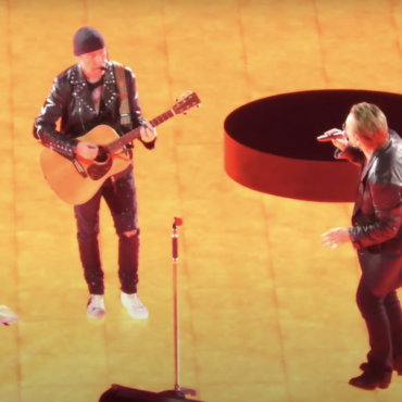 watch-u2-perform-“christmas-(baby-please-come-home)”-live-for-the-time-in-36-years