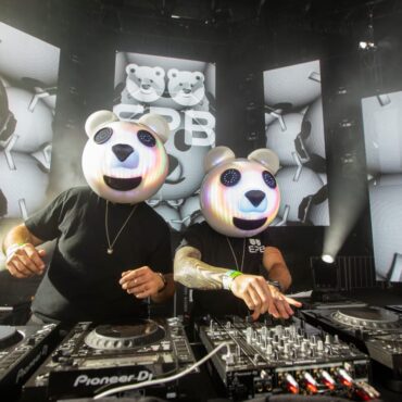 electric-polar-bears-and-deorro-unleash-a-big-room-house-anthem-in-'front-to-back