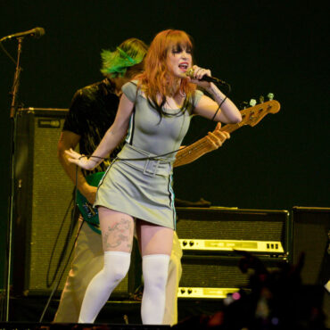 paramore-wipe-socials,-cancel-alter-ego-fest-headline-performance