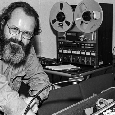 phill-niblock,-avant-garde-composer-and-filmmaker,-dies-at-90