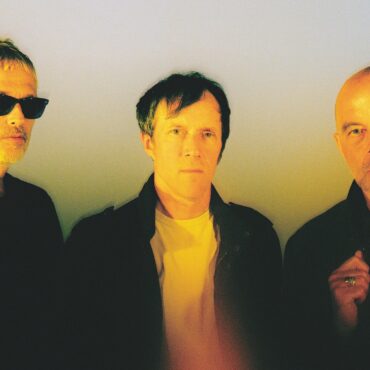 ride-announce-new-album-interplay,-share-new-song-“peace-sign”:-listen