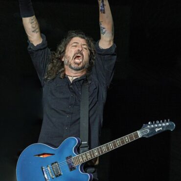 happy-55th-birthday-dave-grohl-(foo-fighters,-nirvana)