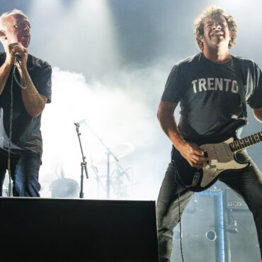 ween-announce-40th-anniversary-tour