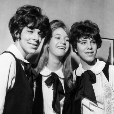 the-shangri-las’-mary-weiss-dead-at-75