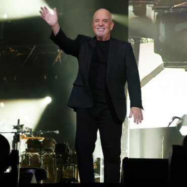 billy-joel,-after-releasing-new-song,-will-perform-at-2024-grammys