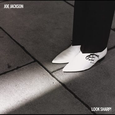 joe-jackson-released-debut-album-“look-sharp!”-45-years-ago-today