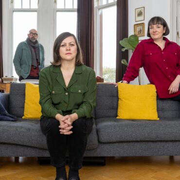 camera-obscura-announce-first-album-in-10-years,-share-video-for-new-song:-watch