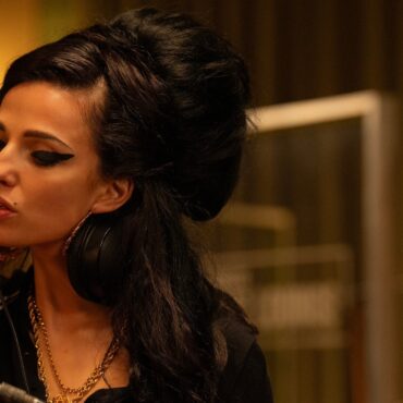 amy-winehouse-biopic-back-to-black-gets-new-trailer:-watch