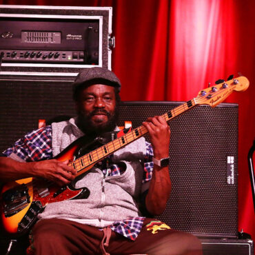 bob-marley-&-the-wailers-bassist-aston-“family-man”-barrett-dead-at-77