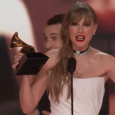 taylor-swift-wins-historic-fourth-album-of-the-year-grammy,-announces-new-album-from-stage