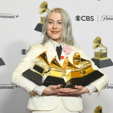 phoebe-bridgers-tells-ex-grammys-head-to-“rot-in-piss”