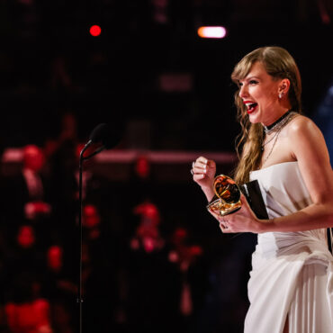 taylor-swift-doesn’t-take-the-grammys-seriously,-and-neither-should-you