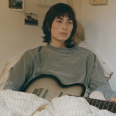 claire-rousay-announces-tour-and-debut-thrill-jockey-album,-shares-new-song-“head”:-listen