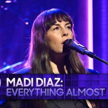 watch-madi-diaz-perform-“everything-almost”-on-the-tonight-show