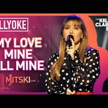 watch-kelly-clarkson-cover-mitski’s-“my-love-mine-all-mine”