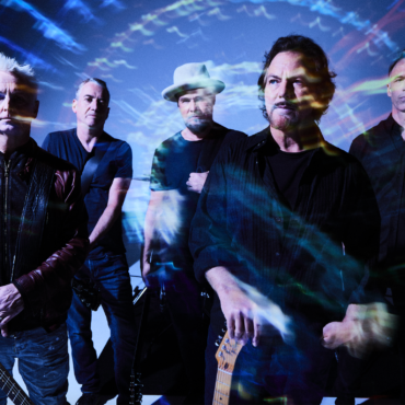 pearl-jam-announce-world-tour-and-new-album-dark-matter,-share-new-song:-listen