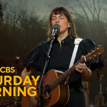 watch-madi-diaz-perform-three-weird-faith-songs-on-cbs’-saturday-sessions