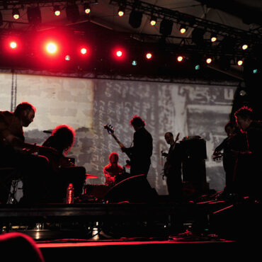 hear-godspeed-you!-black-emperor-debut-three-new-songs-at-nyc-tour-opener