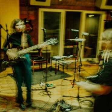 sleater-kinney-share-new-frayed-rope-sessions-ep:-listen