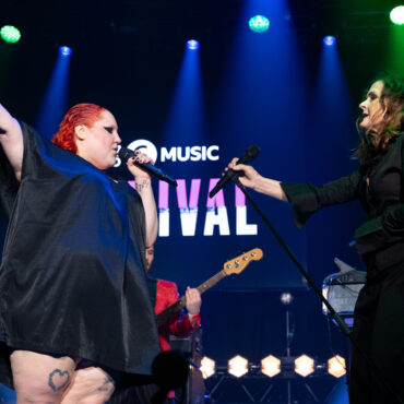 watch-yaz’s-alison-moyet-join-gossip-for-“situation”-at-bbc-radio-6-music-festival