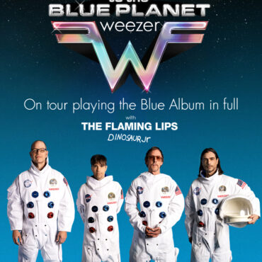 weezer-announce-tour-where-they-will-perform-“the-blue-album”-in-full-for-its-30th-anniversary