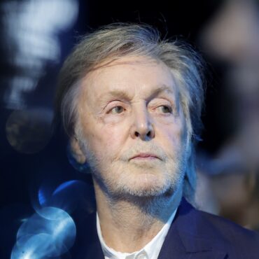 paul-mccartney-shares-statement-on-beyonce’s-“blackbird”-cover