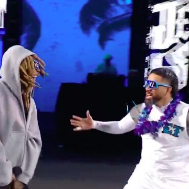 watch-lil-wayne-play-jey-uso-to-the-ring-at-wrestlemania