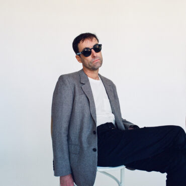 andrew-bird-announces-new-trio-album-of-jazz-standards,-shares-two-tracks-and-two-live-videos