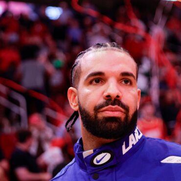 drake-dropped-from-astroworld-lawsuits