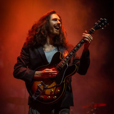 hozier-has-the-#1-song-in-america