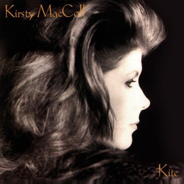 kirsty-maccoll-released-“kite”-35-years-ago-today